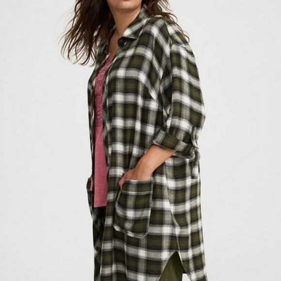 Torrid Olive and White Plaid Oversizes Women Shirt - Picture 8 of 9